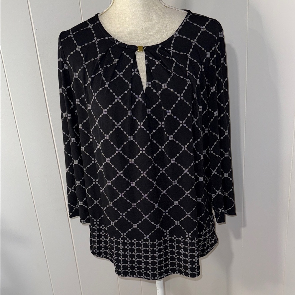 Liz Claiborne Black and White Patterned Blouse